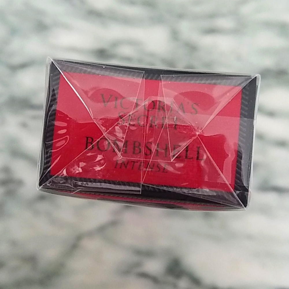 🍒 VS Bombshell Intense - Picture 4 of 5